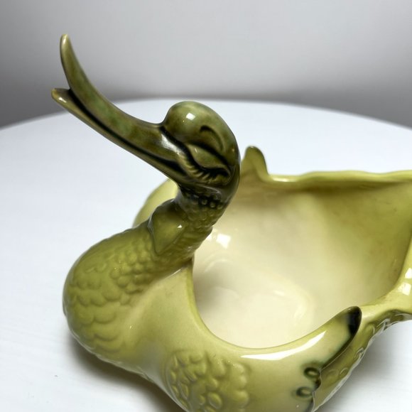 Mid Century Modern Hull Ceramic Chartreuse Green Imperial Swan Planter Bowls - Picture 4 of 8
